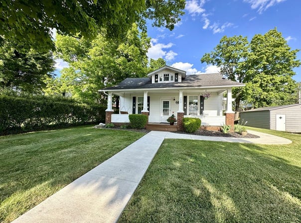 157 E College St, Rio Grande, OH 45674