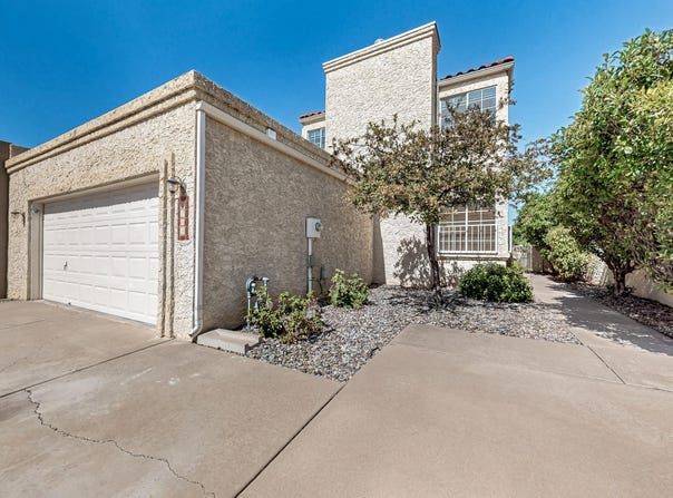 6209 ACADEMY RIDGE Drive NE, Albuquerque, NM 87111
