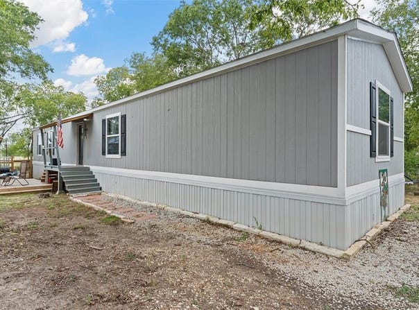 606 S Falls Street, Mart, TX 76664