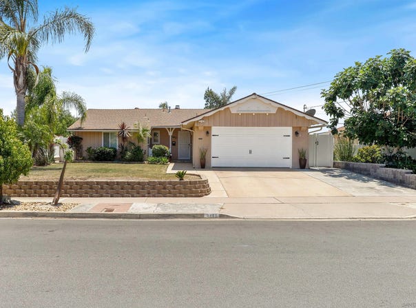 8451 Bashan Lake Ave, San Diego, CA 92119