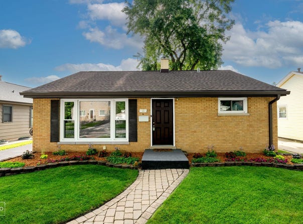 181 Barron Street, Bensenville, IL 60106