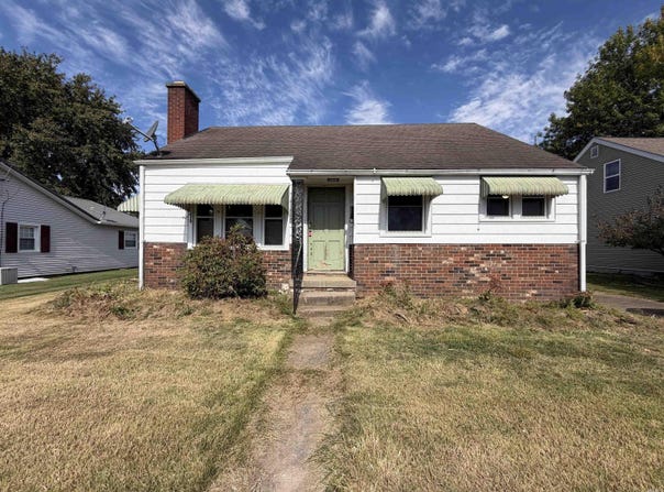 760 NE G Street, Linton, IN 47441
