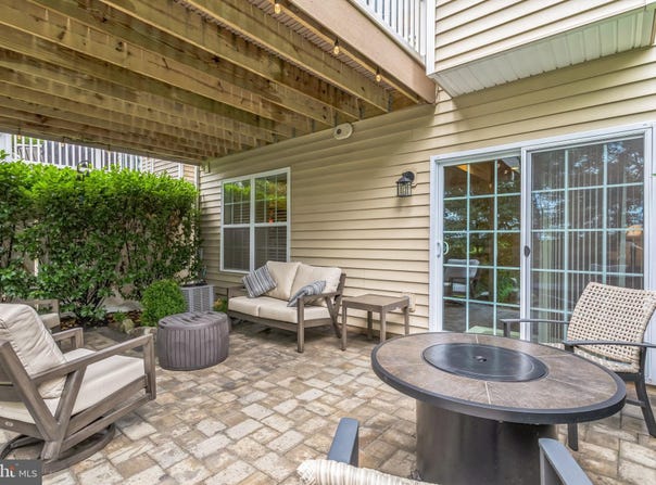 37 ADDISON LANE, COLLEGEVILLE, PA 19426