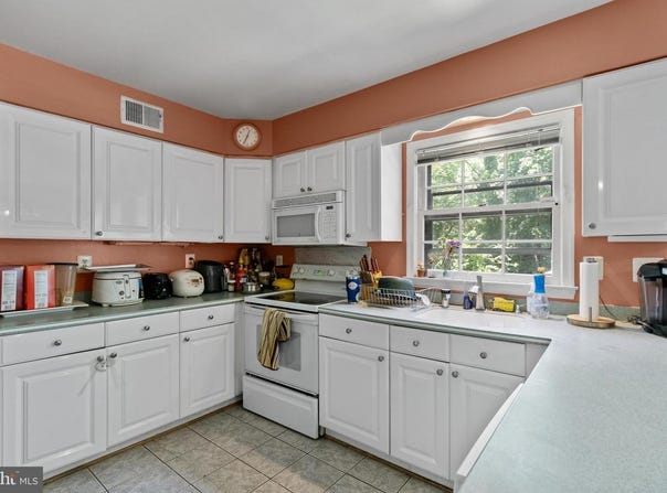 17 FARM HAVEN CT, ROCKVILLE, MD 20852