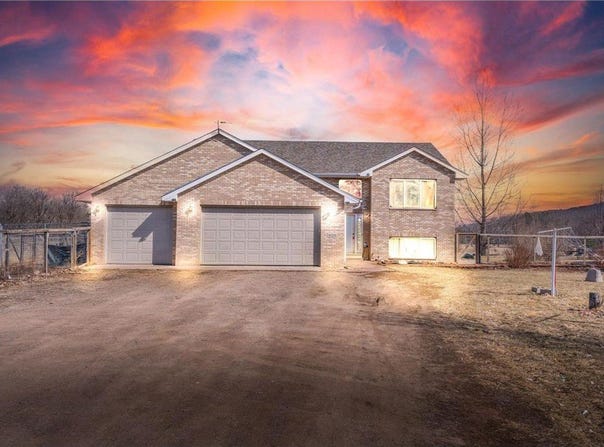 16200 Auburn Road, Grasston, MN 55030