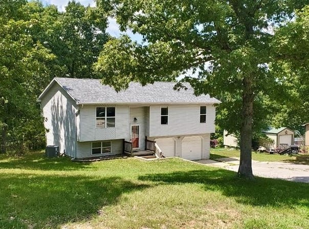 21103 Hemingway Lane, St Robert, MO 65584
