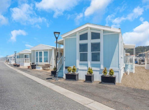 416 4th Avenue, Pacifica, CA 94044