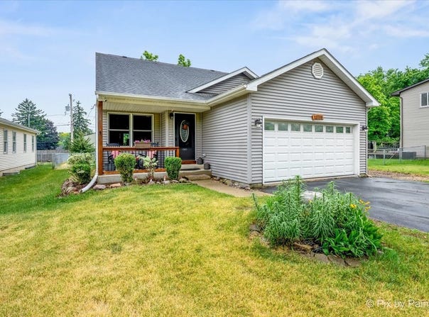 10118 Lund Avenue, Algonquin, IL 60102
