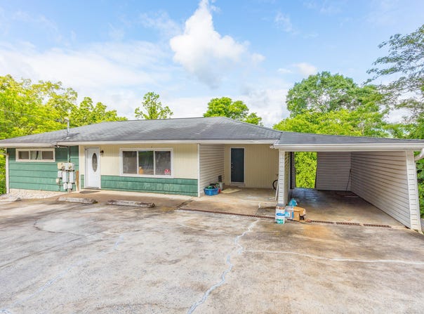 3913 Pickering Avenue, Chattanooga, TN 37415