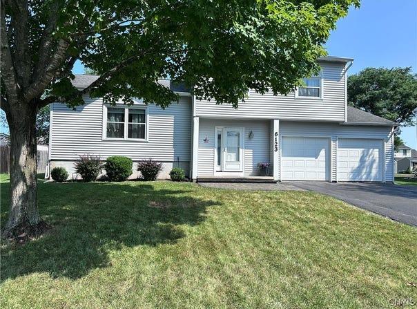 6123 Dawns Ridge, Cicero, NY 13039