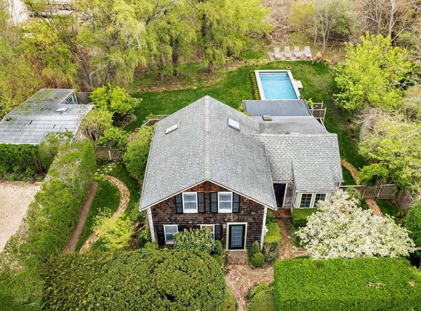 16 Redwood Road, Sag Harbor, NY 11963