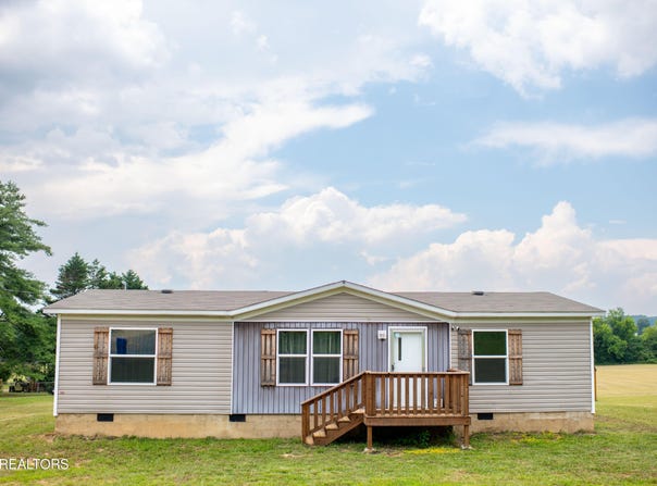 133 County Road 384, Niota, TN 37826