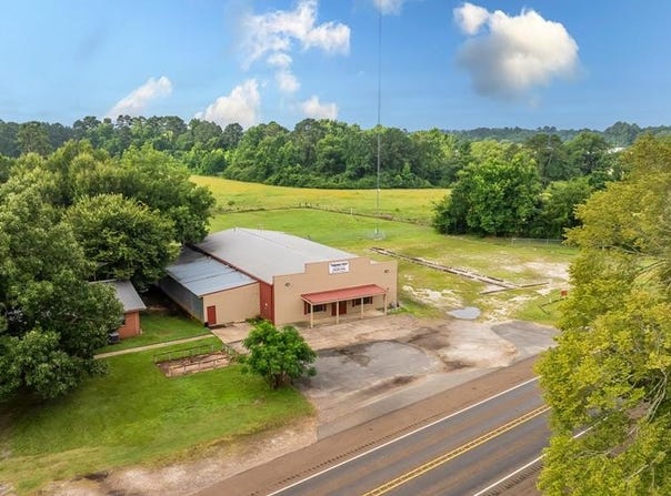 15185 State Hwy 21 West, Douglass, TX 75943