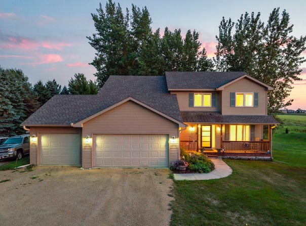 7531 E 250th Street, Elko New Market, MN 55020