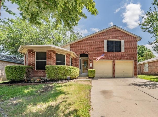 515 Berryhill Drive, Mansfield, TX 76063