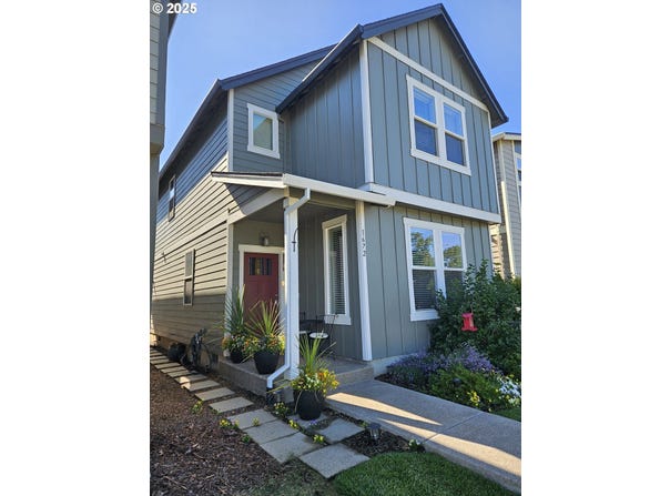 1672 NW LANDON ST, McMinnville, OR 97128