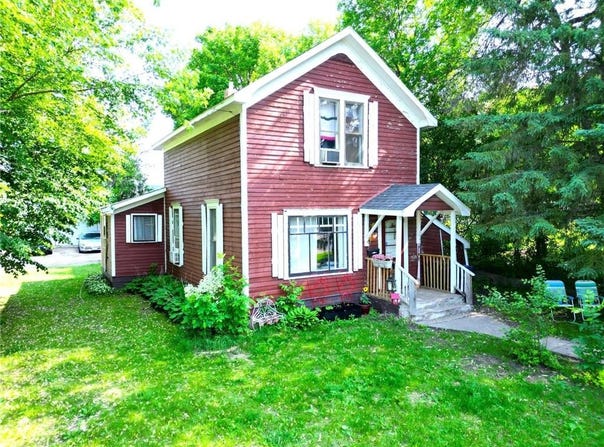 214 W Vasa Avenue, Fergus Falls, MN 56537