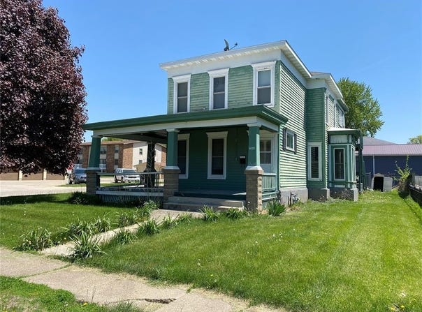 600 Commerical Street, LaPorte City, IA 50651