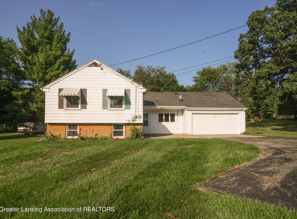 35 W Sherwood Road, Okemos, MI 48864