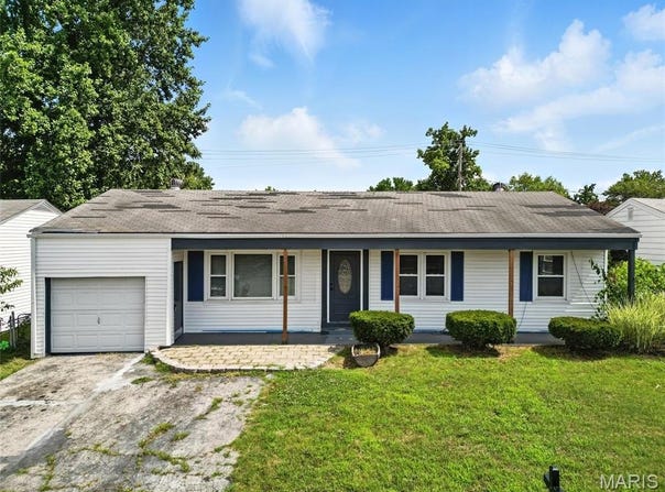 7342 Mexico Road, St Peters, MO 63376