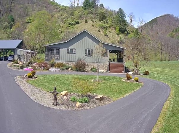 4300 Roan Creek Road, Mountain City, TN 37683