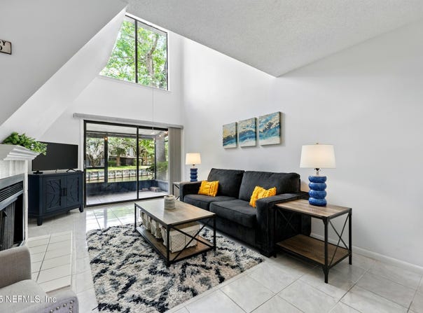 9360 CRAVEN Road unit: 1406, Jacksonville, FL 32257