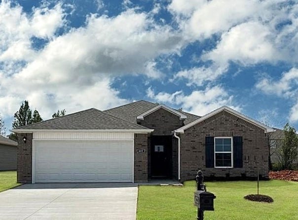 551 Arizona  ST, Farmington, AR 72730
