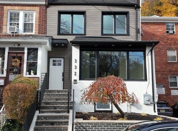 332 Undercliff Ave, Edgewater Boro, NJ 07020-1214