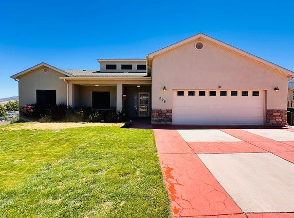 208 N GUIDELIGHT, Cedar City, UT 84720