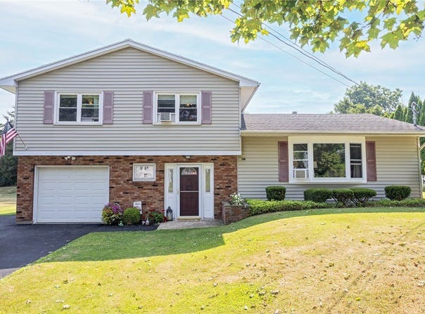 9013 Linwood Rd, Leroy, NY 14482