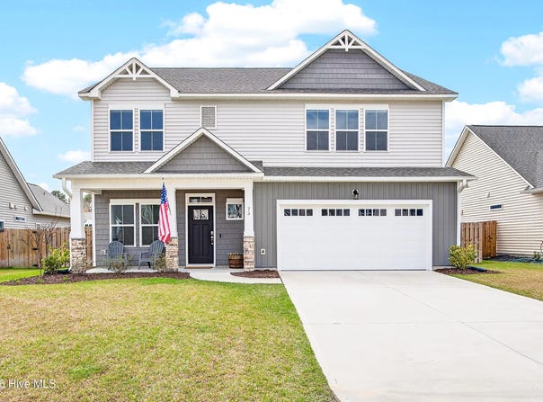 75 W Weatherbee Way, Hampstead, NC 28443