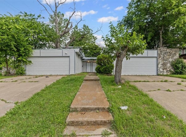 6315 Walraven Circle, Fort Worth, TX 76133