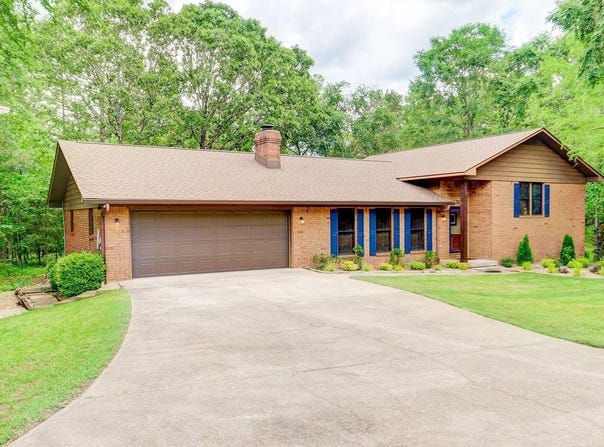 72 Pintuerero Way, Hot Springs Village, AR 71909