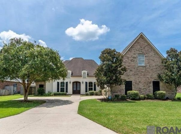 12365 Oak Colony Dr, Geismar, LA 70734