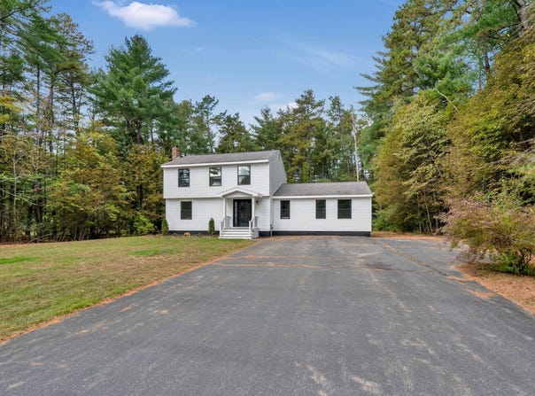 37 Keay Road, Berwick, ME 03901