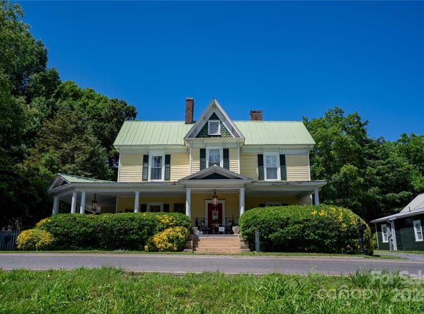131 E Lexington Road, Mocksville, NC 27028