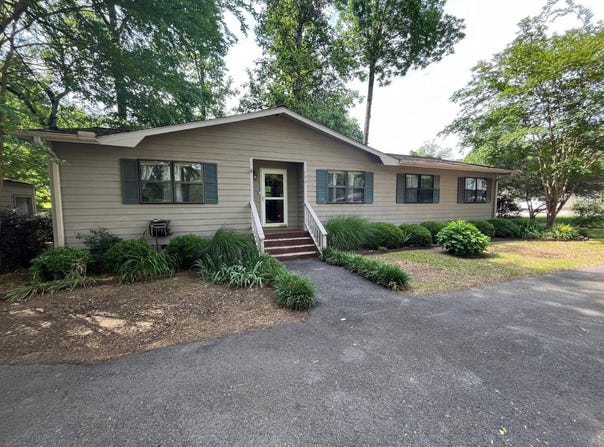 136 Atnip Drive, Scottsboro, AL 35769
