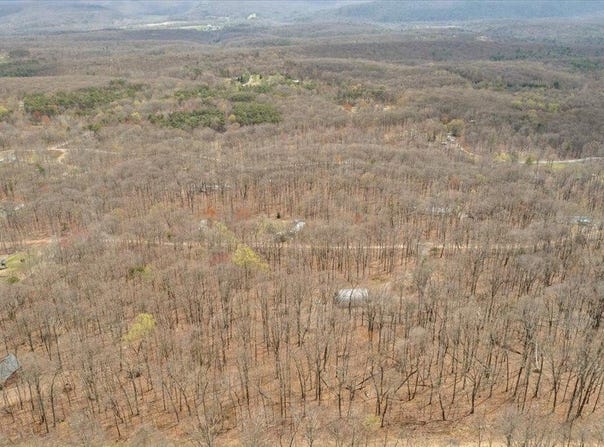 468 FALCONWOOD DRIVE, PAW PAW, WV 25434