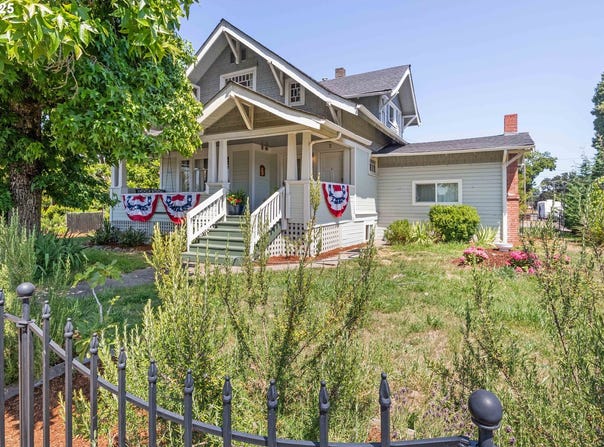91 S MAIN ST, Lebanon, OR 97355
