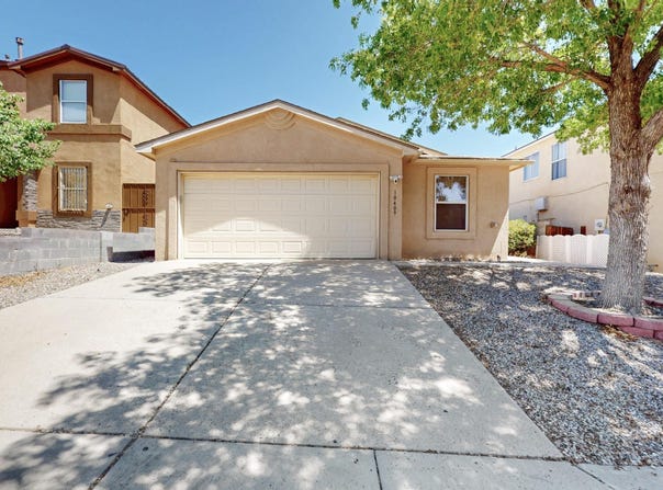 10409 RED ROBIN Road SW, Albuquerque, NM 87121