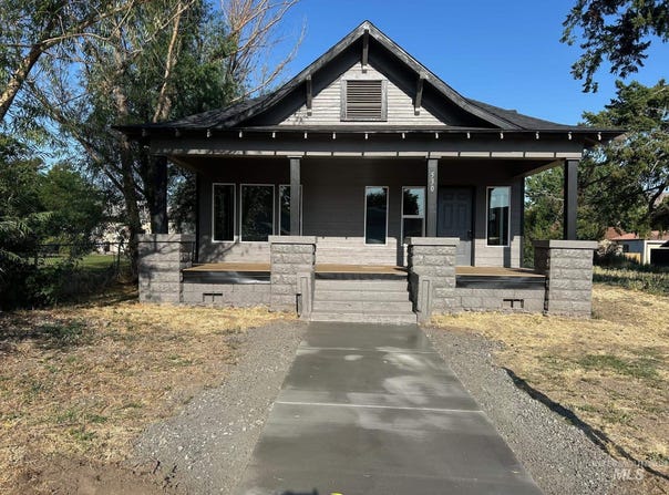 530 9th Street, Clarkston, WA 99403