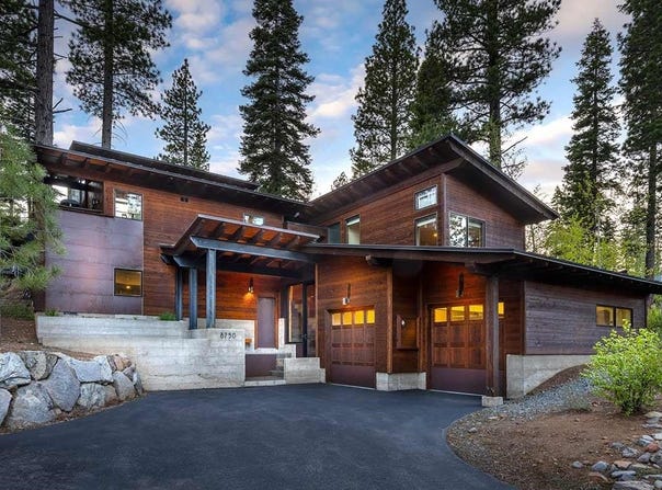 8750 Breakers Court, Truckee, CA 96161