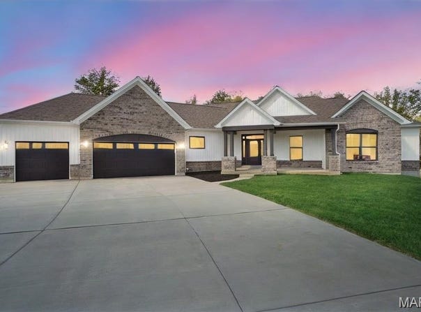 5 Schaper Farms Court, Foristell, MO 63348