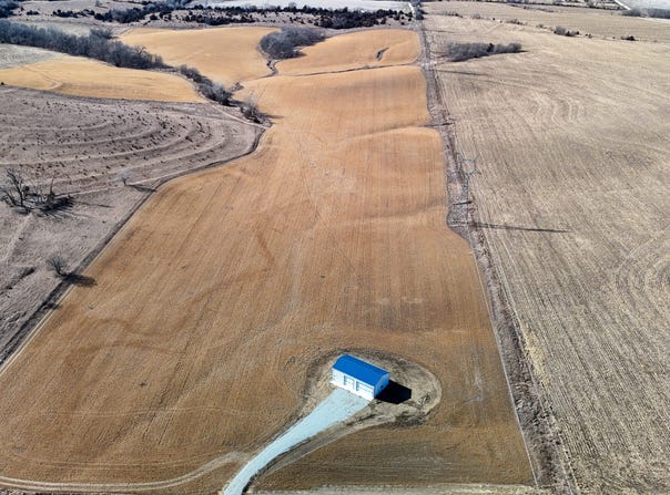 000 SW 58th St., Hallam, NE 68368