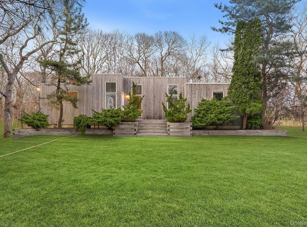 54 Fox Hunt, Amagansett, NY 11930