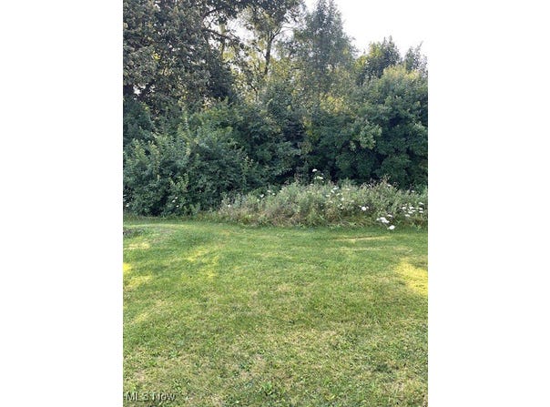 Brecksville Road, Independence, OH 44131