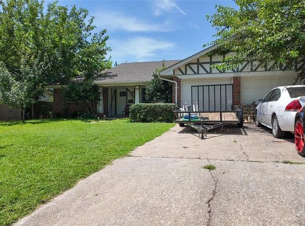 1721 N Alexander Lane, Bethany, OK 73008