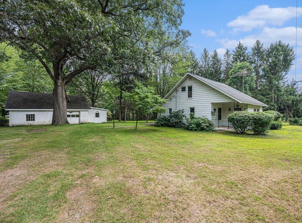 13934 8 1/2 Mile Road, Battle Creek, MI 49014