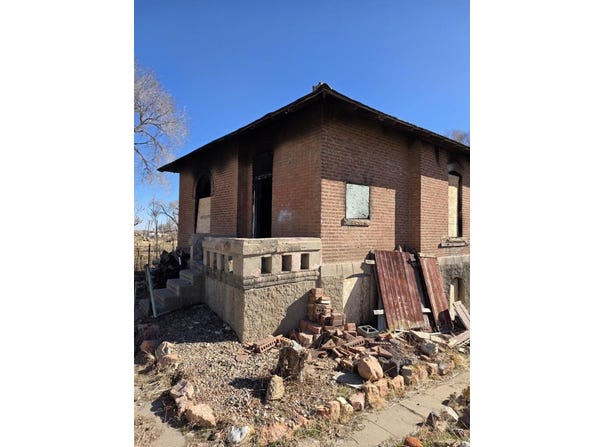 220 Nelson Ave, Pueblo, CO 81004