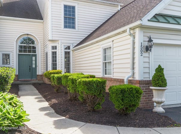 1502 Verne, Moosic, PA 18507